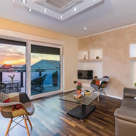 Holiday home Cozy In With Outdoor Swimming Pool *