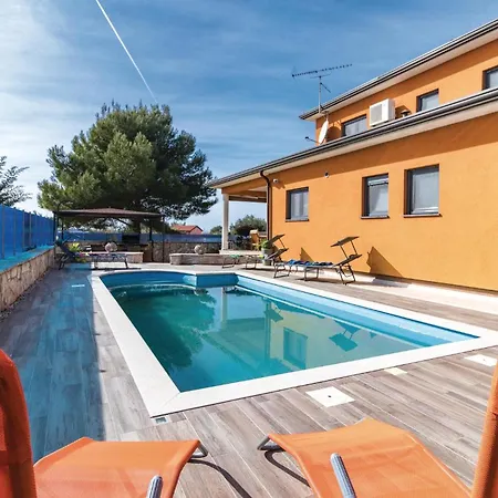 Holiday home Cozy In With Outdoor Swimming Pool Fazana