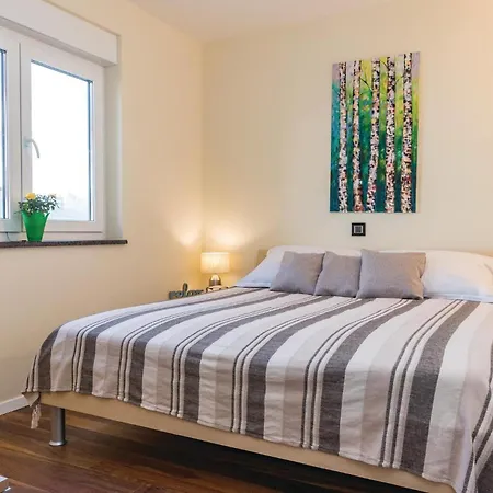 Holiday home Cozy In With Outdoor Swimming Pool Fazana
